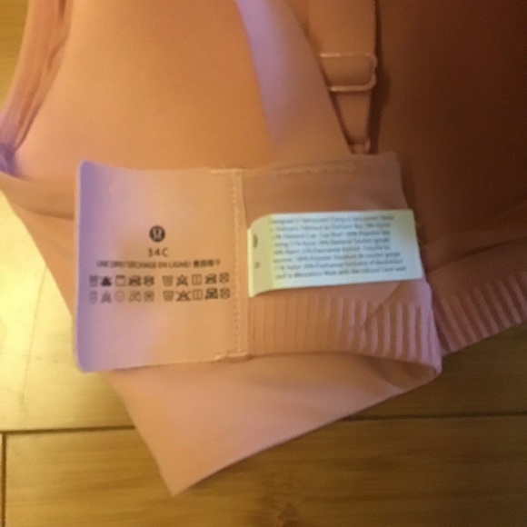Lululemon Energy Bra *High Support
Pink Puff 34C EUC (2021) - Picture 7 of 7